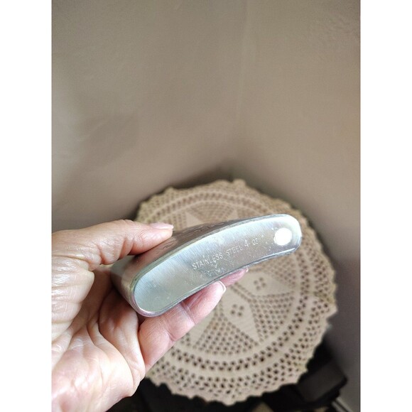 DEWAR'S STAINLESS STEEL 4OZ. SCOTCH WHISKEY Empty FLASK - Picture 5 of 10